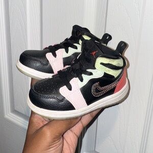 Nike Kids Sneakers Black Pink Green